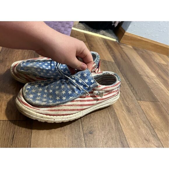 Hey Dude Stars N Stripes Wally Shoes Flaws -Men’s 8 Woman’s 10 - Picture 3 of 15